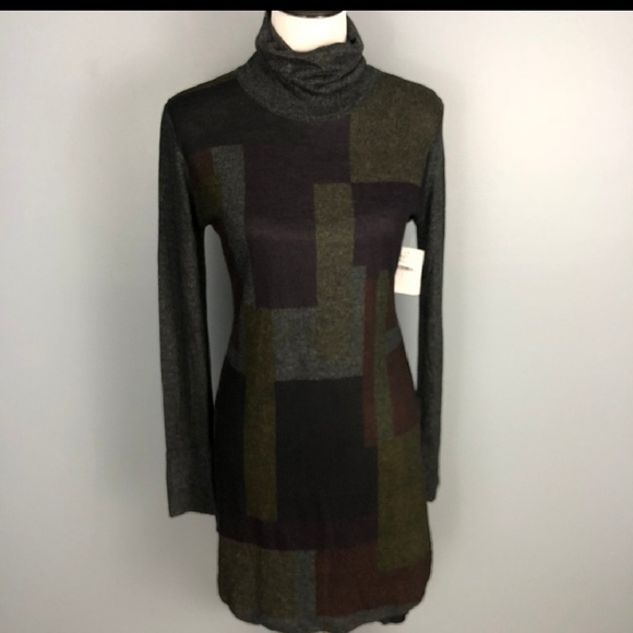 Go Couture Dresses & Skirts - Go Couture Turtle Neck Dress
